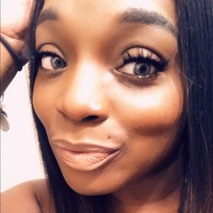 Meet your Posher, Charity